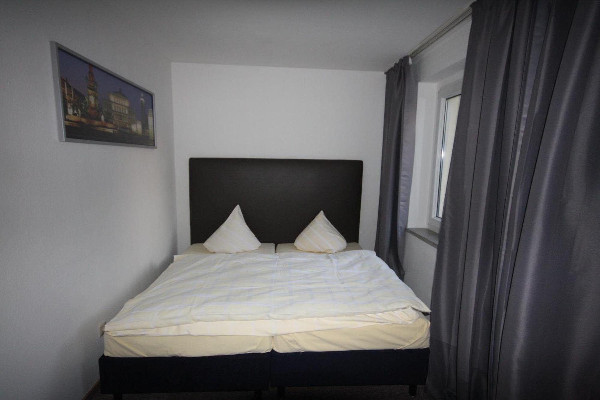 Sl'Otel Budget Bernburg Chambre photo